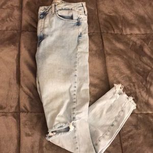 Light washed forever 21 high waisted jeans